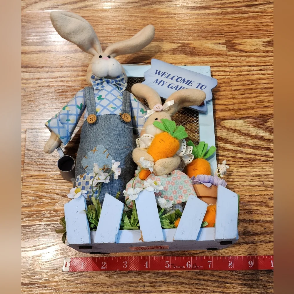 Primitive Springtime Welcome to My Garden Plush Bunny Wooden Decor